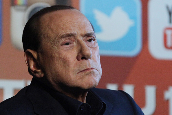 Berlusconi pronuncia il NO ma spera vinca il SI