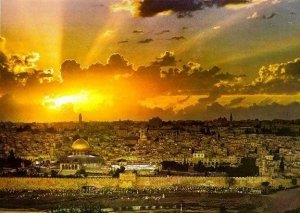 Gerusalemme tra Pace definitiva e Guerra continua