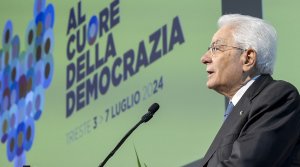 Il silenzio del presidente della Repubblica Sergio Mattarella davanti al tiranno