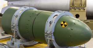 All’Unione Europea non servono armi nucleari: serve il dialogo con Putin