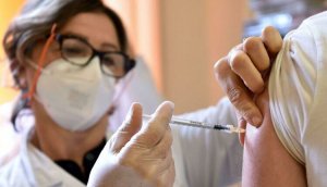 I vaccinati anti COVID-19 muoiono più dei non vaccinati
